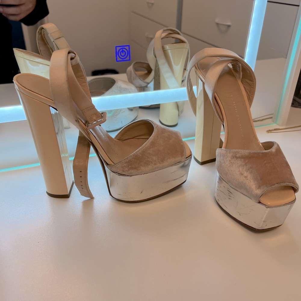 Giuseppe Zanotti sandal, nude and velvet pink, 15 cm heel.